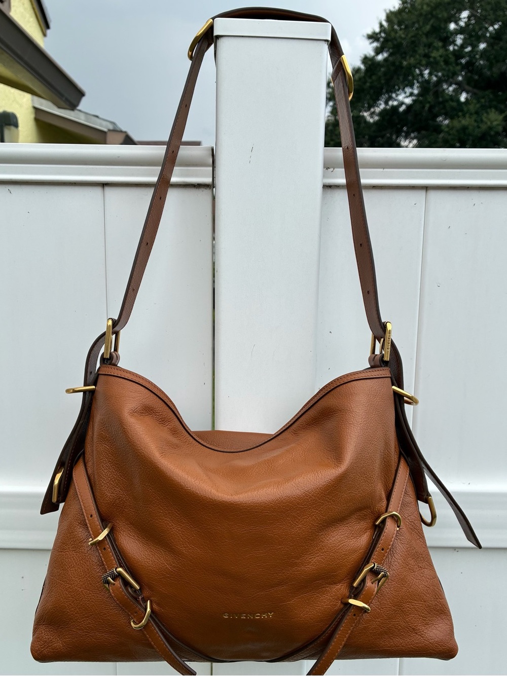 GIVENCHY MEDIUM VOYOU BAG IN GRAINED SOFT TAN LEATHER W/GOLD HARDWARE NEW!